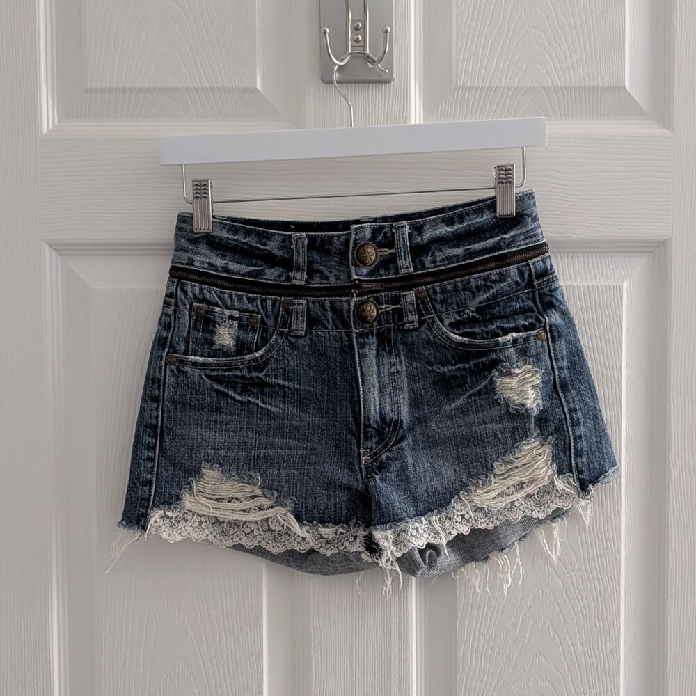Ank Rouge Shorts